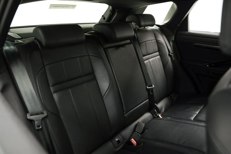 2020 Land Rover Range Rover Evoque 1.5 P300e R-Dynamic S 5dr Auto ESTATE PETROL/ELECTRIC Automatic
