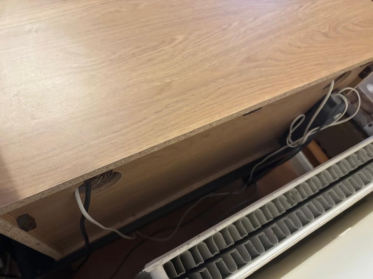 Wooden Vivarium with UVB bracket 