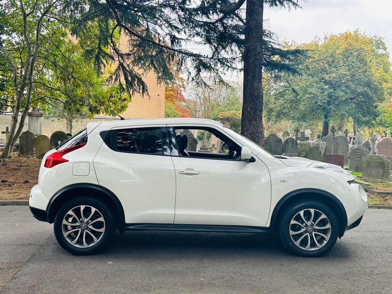 2013 Nissan Juke 1.6 Tekna CVT Euro 5 5dr HATCHBACK Petrol Automatic
