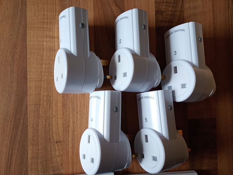 Remote Control Plugs And Remotes Set