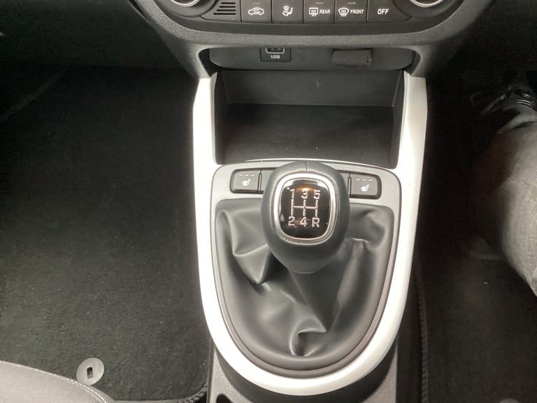 2023 Hyundai i10 1.0 MPi Premium 5dr HATCHBACK PETROL Manual
