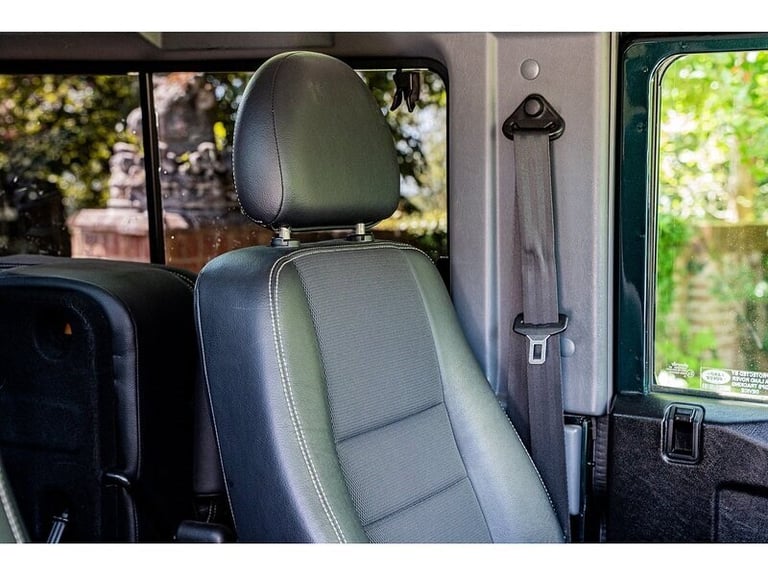 2013 Land Rover Defender 90 TDCi XS SUV Diesel Manual