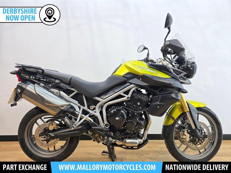 image for Triumph Tiger 800 Yellow 2011 - R&G Engine Covers, Radiator Guard, Luggage Rack