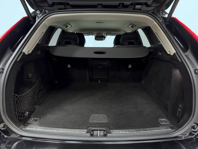 2021 Volvo XC60 Inscription Pro B5 (Diesel) ESTATE Diesel/Electric Hybrid Automatic