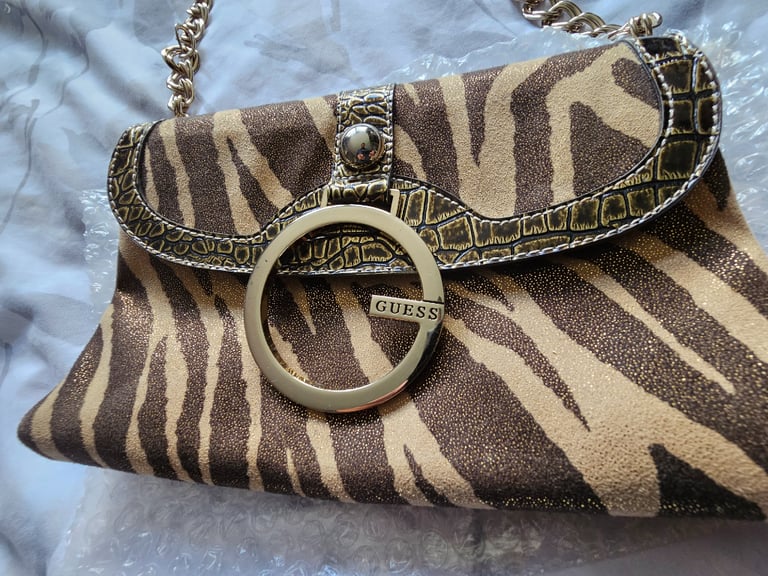 Second hand guess bags best sale