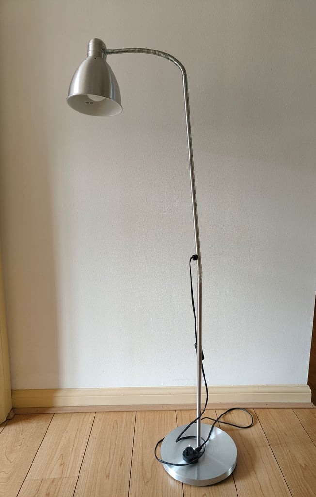 A second-hand lamp