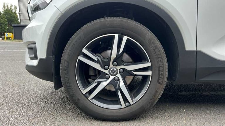 2020 Volvo XC40 2.0 D3 R DESIGN 5dr Geartronic SUV Diesel Automatic