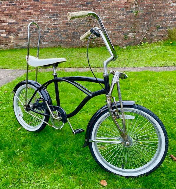 image for SCHWINN STINGRAY TYPE BEACH CRUISER CHOPPER BIKE, 1980S, STRANGER THINGS