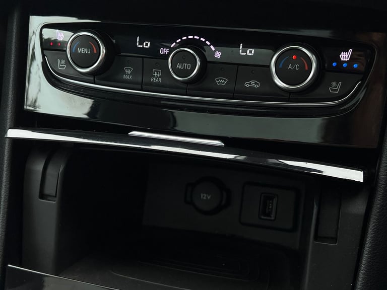 2018 Vauxhall Grandland X Grandland X 1.2 T Elite Nav 5drs Hatchback Petrol Manual