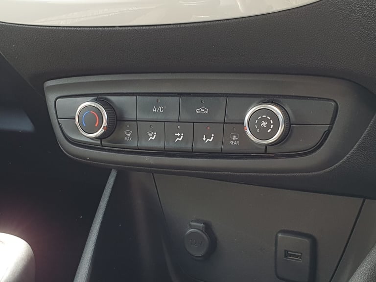 2020 Vauxhall Crossland X 1.2 [83] Griffin 5dr [Start Stop] Hatchback Petrol Manual