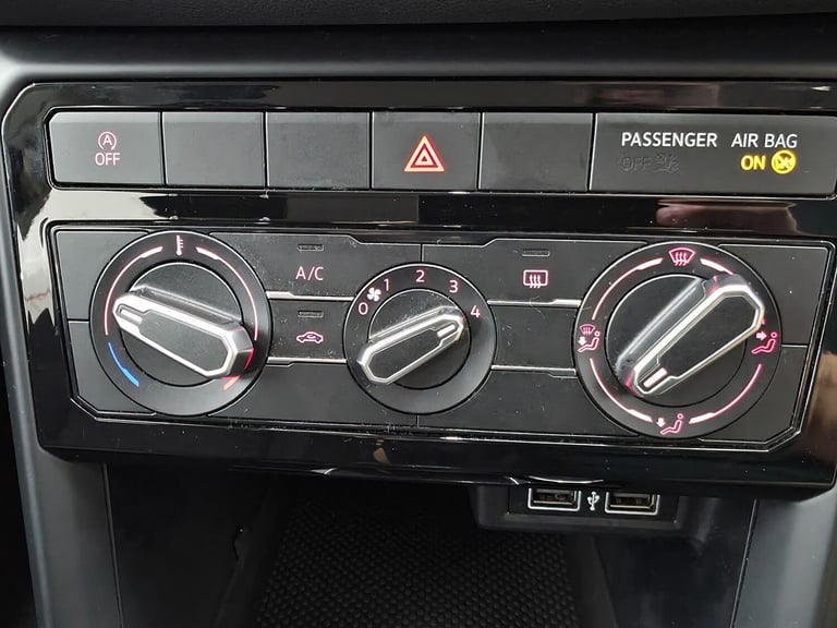 2019 Volkswagen T-Cross 1.0 TSI SE Euro 6 (s/s) 5dr HATCHBACK Petrol Manual