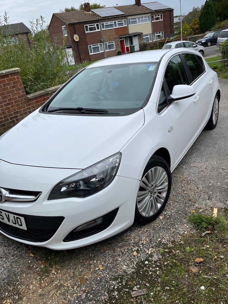 Vauxhall, ASTRA, Hatchback, 2015, Manual, 1398 (cc), 5 doors