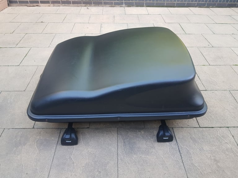 image for Thule roof box 