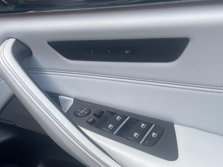 2019 BMW M5 4.4i V8 Competition Steptronic xDrive Euro 6 (s/s) 4dr SALOON Petrol Automatic