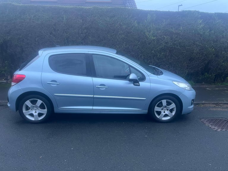 Peugeot, 207, Hatchback, 2010, Manual, 1560 (cc), 5 doors