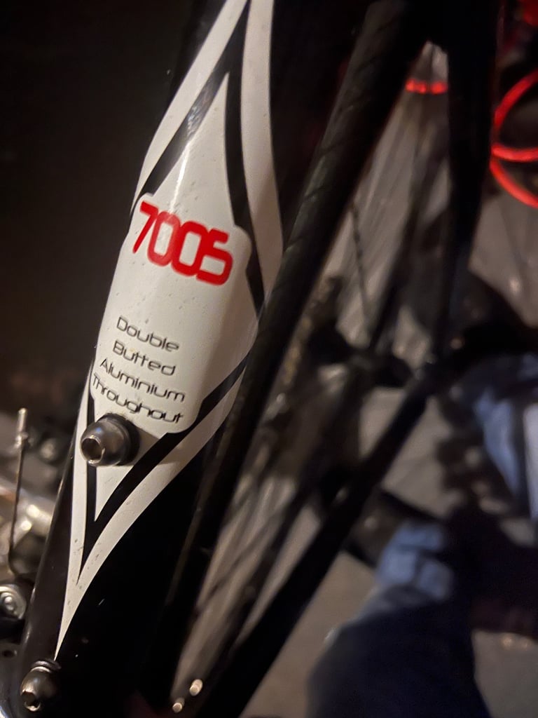 Carrera Vanquish 705