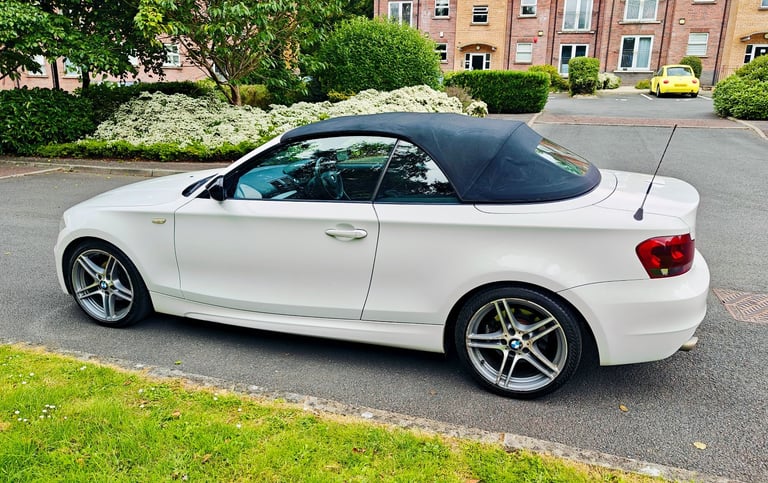 BMW, 1 SERIES, Convertible, 2012, Manual, 1995 (cc), 2 doors