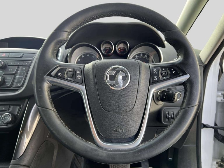 2016 Vauxhall Zafira 1.4T SE 5dr Auto MPV PETROL Automatic