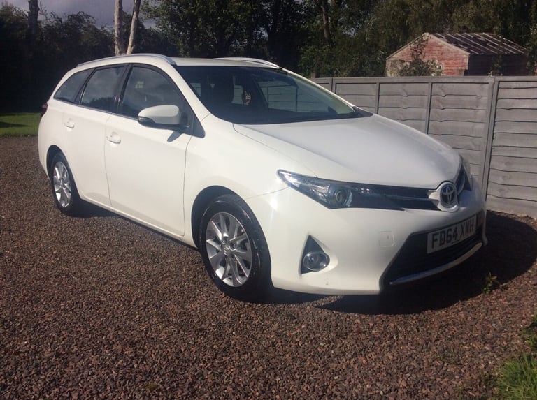 image for 2014 Toyota Auris 1.33 Dual VVTi Icon 5dr estate with fsh ESTATE Petrol Manual