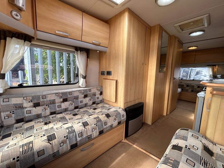 Sterling Europa 530 5 berth 2007 motor mover ***NOW SOLD***