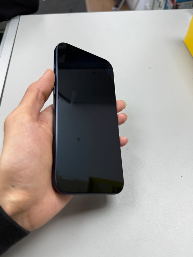 iPhone 17 pro max 256GB , 100% battery health , Apple warranty till 23 September 2026