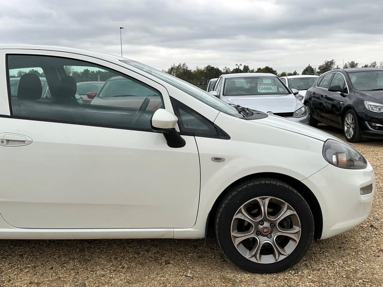 2015 Fiat Punto 1.2 Easy + Euro 6 3dr HATCHBACK Petrol Manual