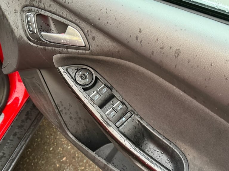 2018 Ford Focus 1.0T EcoBoost Titanium Hatchback 5dr Petrol Auto Euro 6 (s/s) (125 ps) Hatchback ...