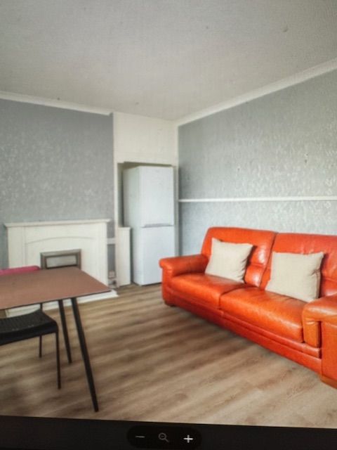 4 Bedroom 2 Bathroom HMO flat in Liberton