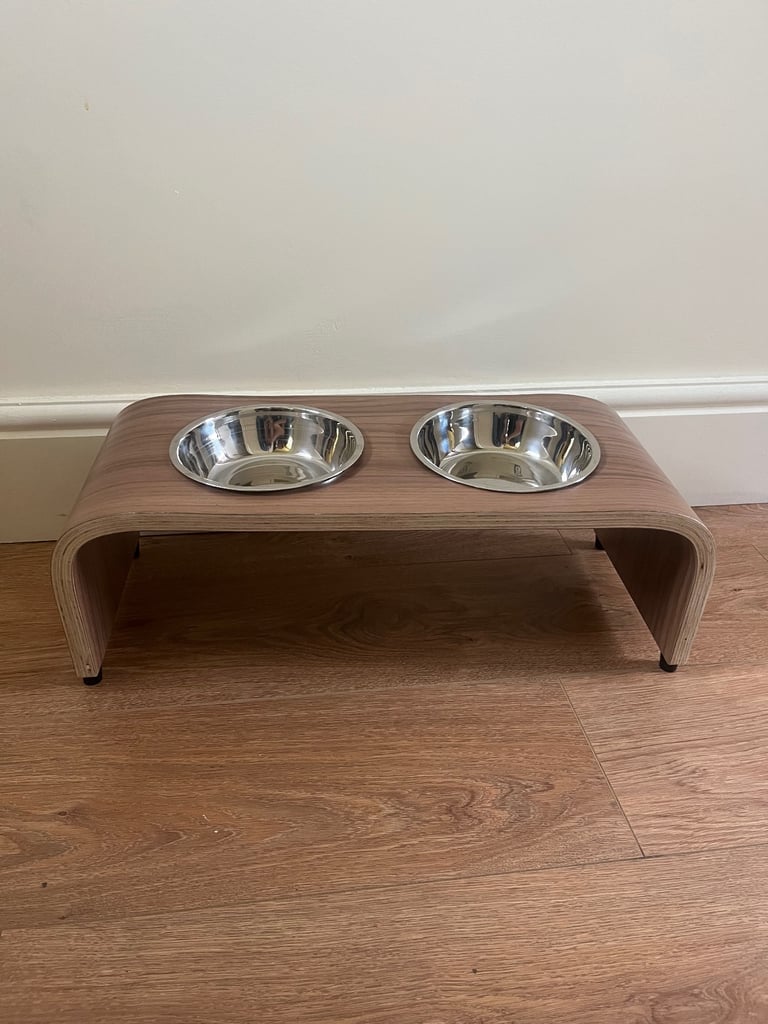 image for Raised pet feeder bespoke 