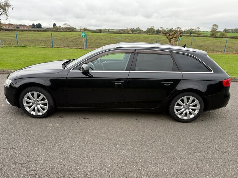 2025 Audi A4 S Line Estate PETROL Manual
