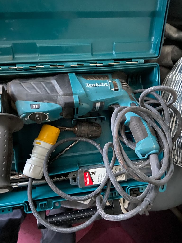 MAKITA BREAKER DRILL