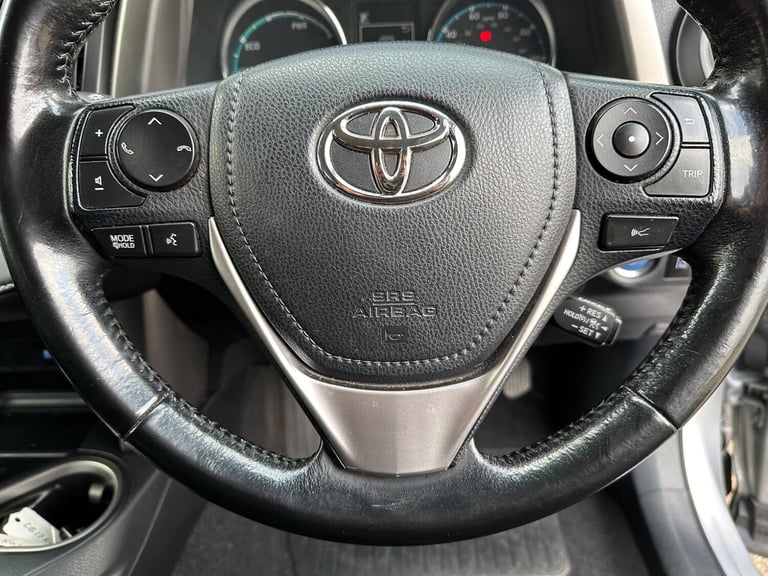 2017 Toyota RAV4 2.5 VVT-h Business Edition Plus CVT Euro 6 (s/s) 5dr (Safety Sense, Nav) ESTATE ...
