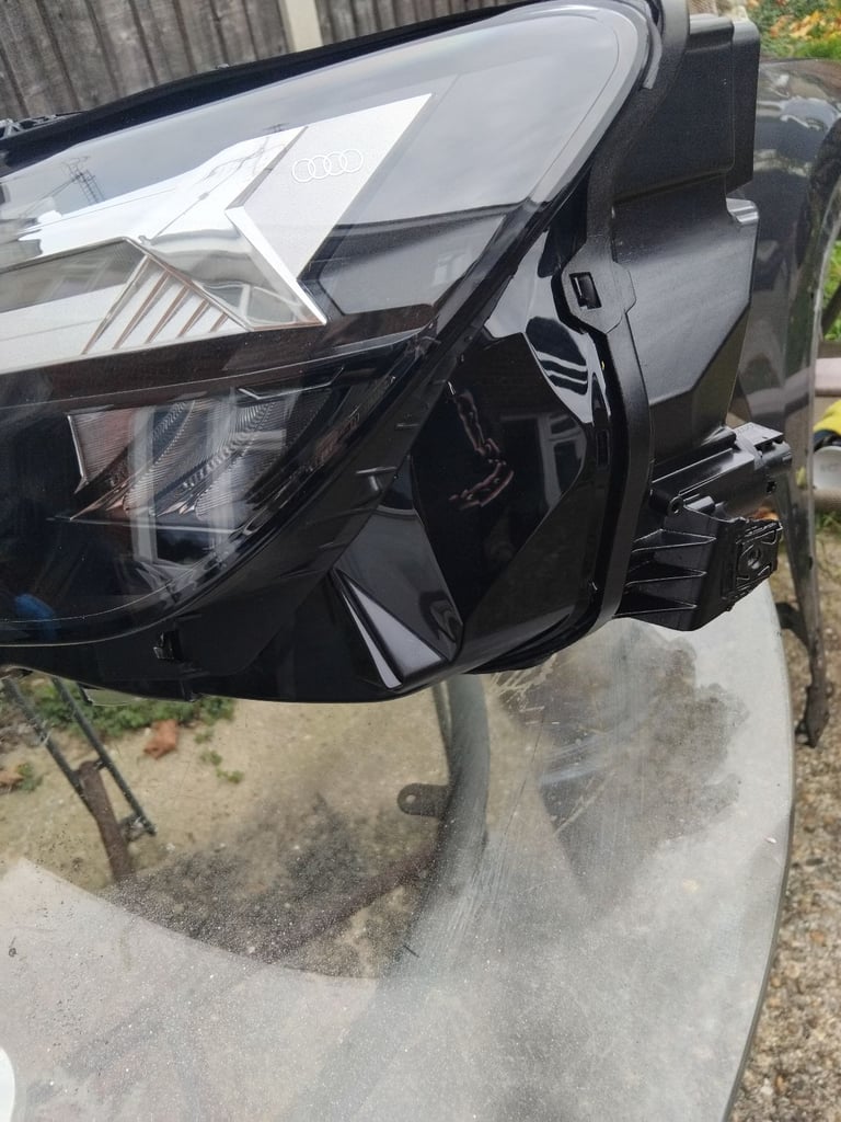2024 Audi Q4 e Tron Led n/s headlight 