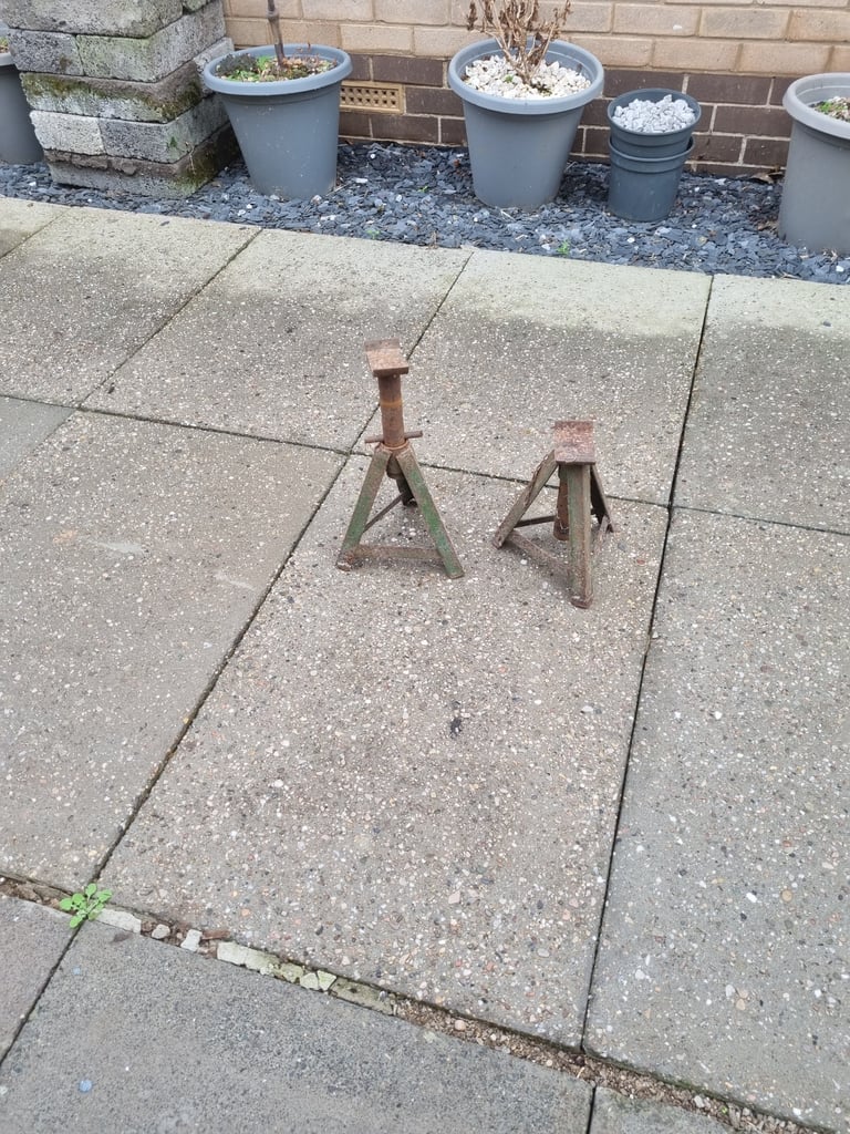 image for Heavy duty axle stands 