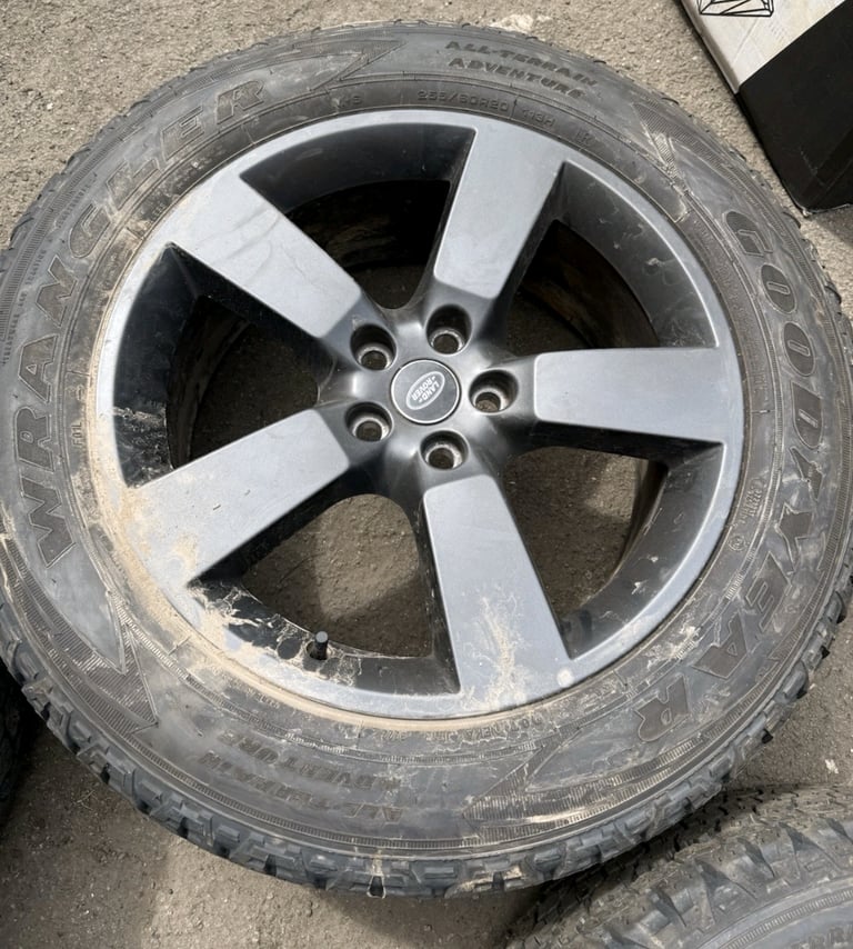 Genuine Land Rover 20” Alloy Wheels Tyres Alloys 255/60/20 Goodyear Wrangler 5mm