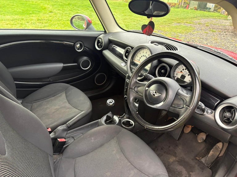 Mini One, HATCHBACK, 2011, Manual, 1598 (cc), 3 doors