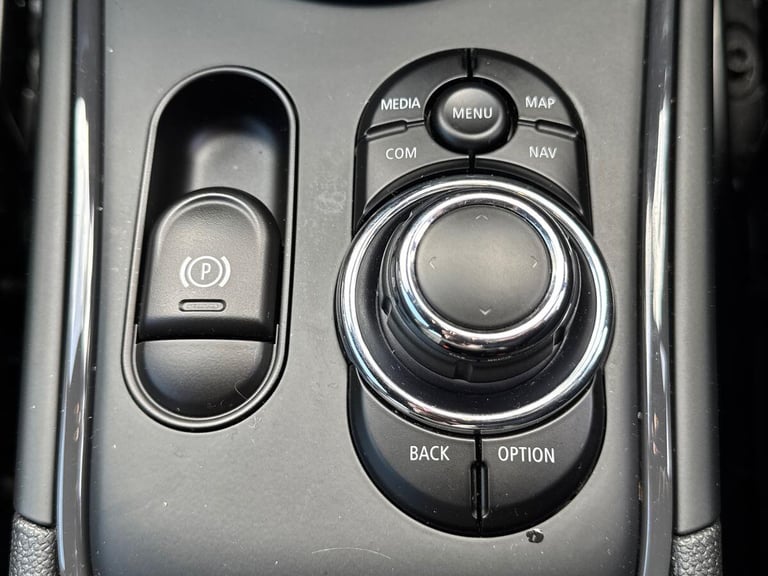2023 MINI Countryman 1.5 10kWh Cooper SE Exclusive Auto ALL4 Euro 6 (s/s) 5dr HATCHBACK Petrol/El...