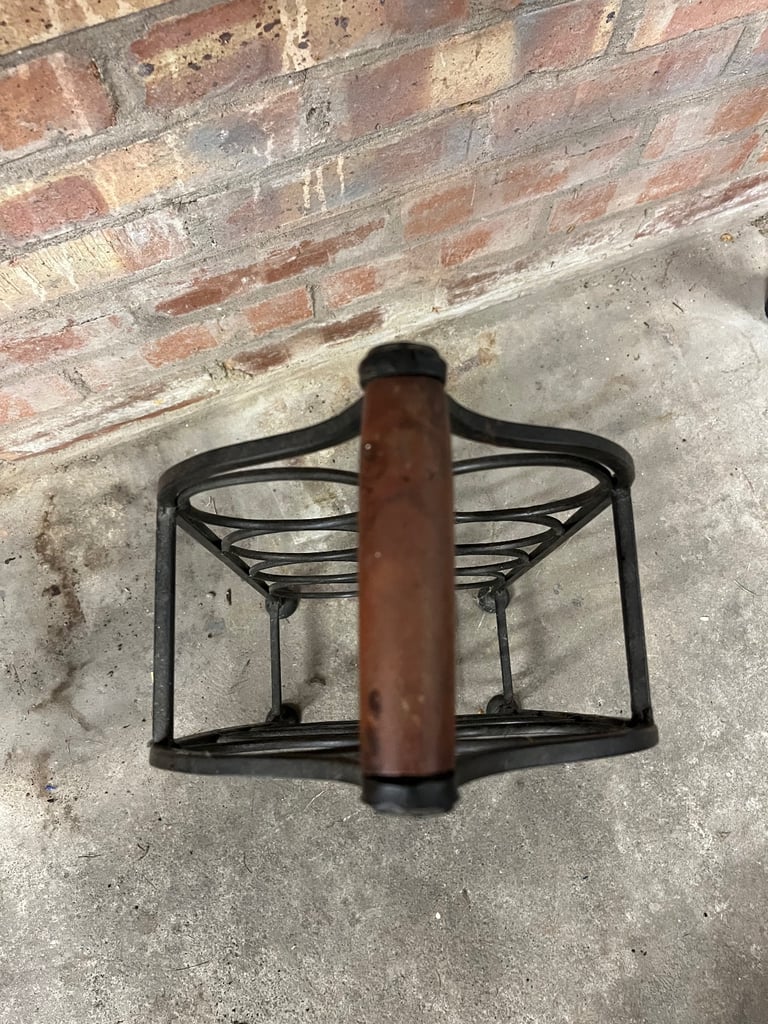 Wine holder