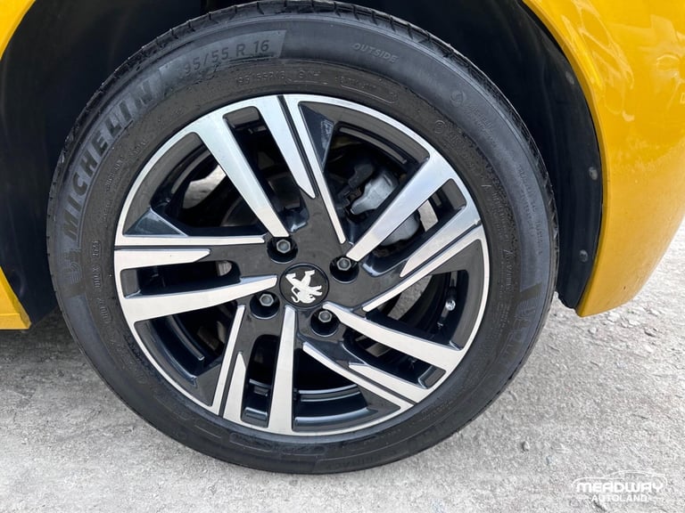 2023 Peugeot 208 1.2 PureTech Allure Premium + EAT Euro 6 (s/s) 5dr HATCHBACK Petrol Automatic