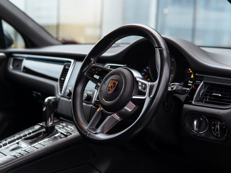 2017 Porsche Macan 3.0 TD V6 S SUV 5dr Diesel PDK 4WD Euro 6 (s/s) (258 ps)