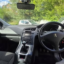 PEUGEOT 5008 1.6 VTi Active 2011