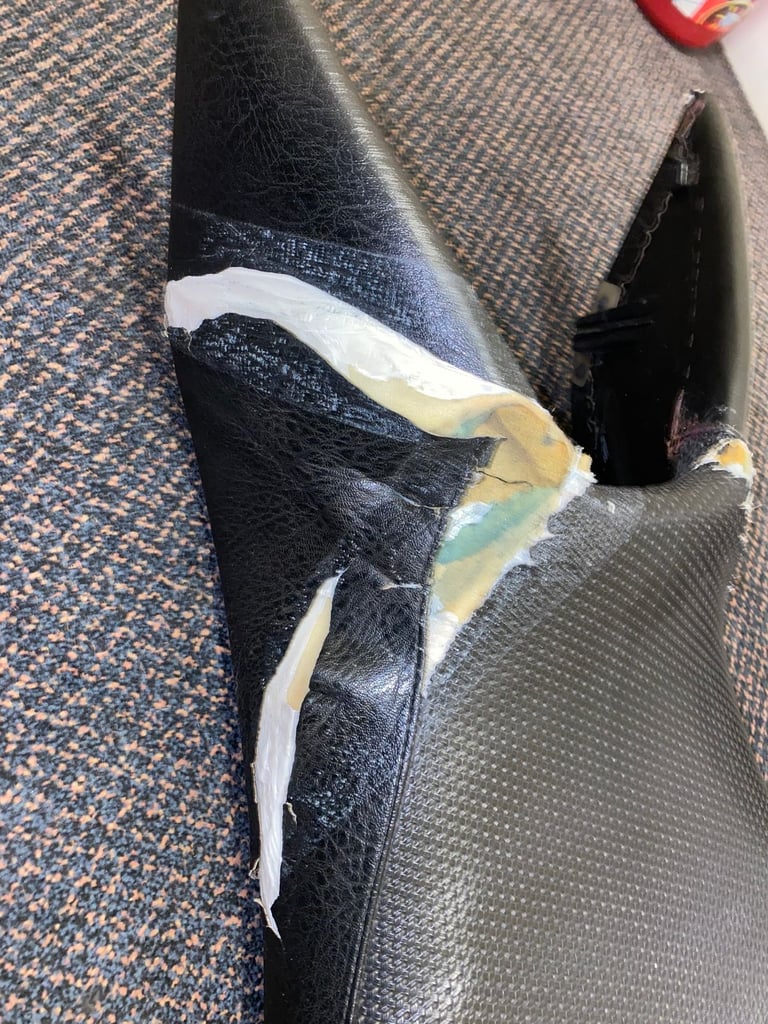 Honda VFR 750 F 1990-93 Seat Saddle by 'Custom Seats' for repair