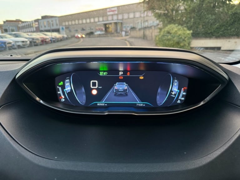2017 Peugeot 3008 1.2 PureTech Allure SUV 5dr Petrol EAT Euro 6 (s/s) (130 ps) HATCHBACK Petrol A...