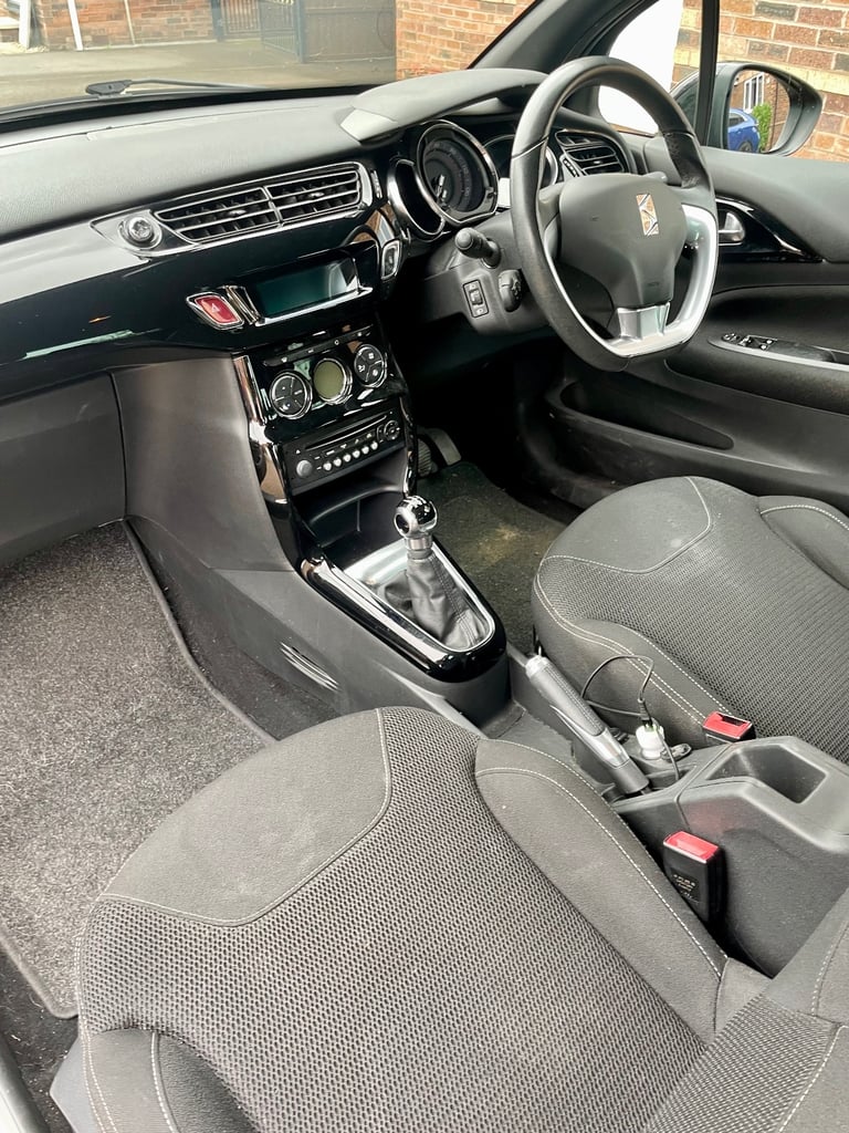 Citroen Ds3 1.6 petrol, JUST 58,000 miles, full history, new tyres & wheel refurb, gorgeous car 