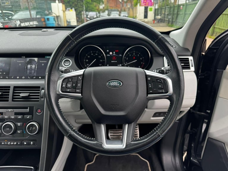 2017 Land Rover Discovery Sport 2.0 Si4 HSE Dynamic Lux Auto 4WD Euro 6 (s/s) 5dr ESTATE Petrol A...