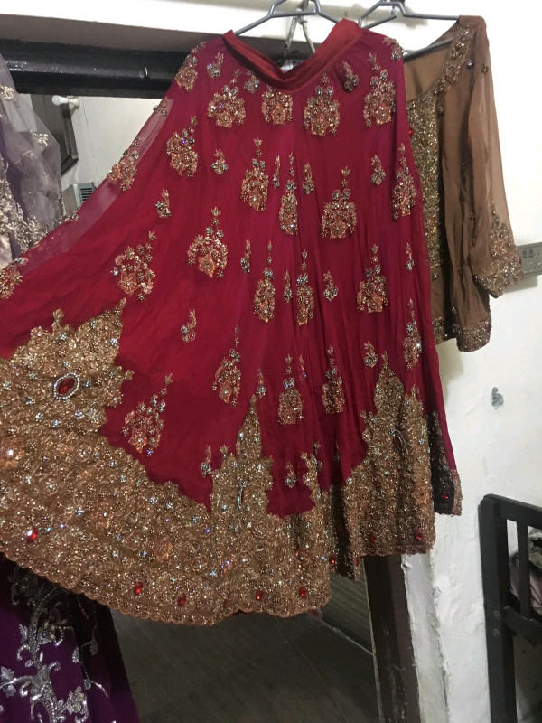 Wedding dress open to offer 