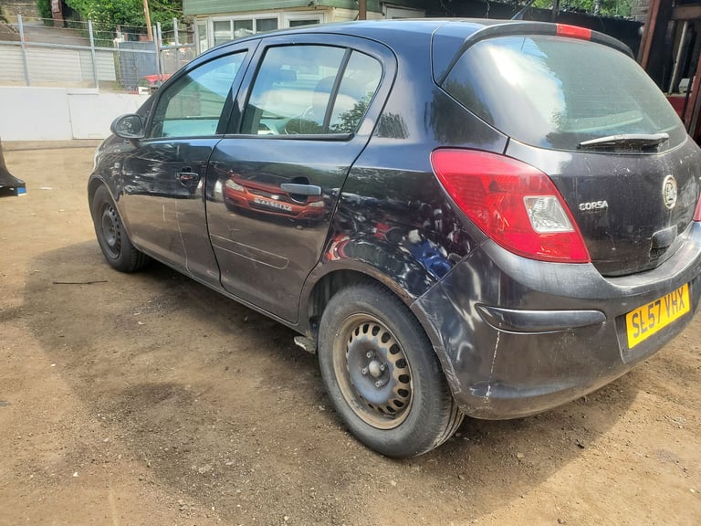 BREAKING: VAUXHALL CORSA D	1.3d	colour:	Z20R	, engine: Z13DTJ