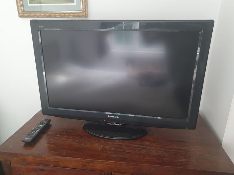 image for Panasonic 32" LCDTV