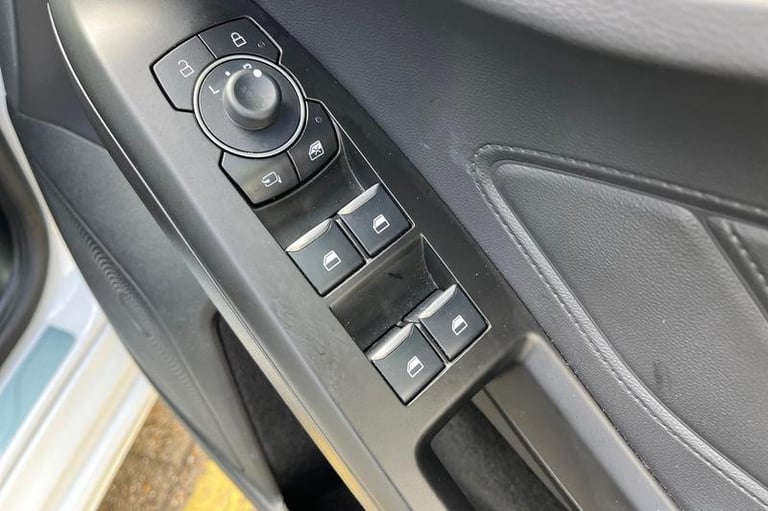 2024 Ford Focus 1.0T EcoBoost MHEV ST-Line X Hatchback 5dr Petrol Hybrid Manual Euro 6 (s/s Hatch...