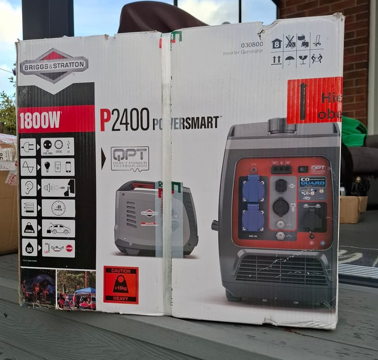 Generator BRIGGS & STRATTON P2400 PowerSmart Inverter Generator Brand new boxed